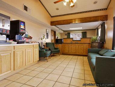 Econo Hotel